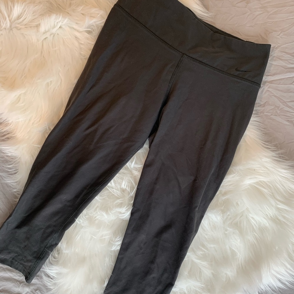 Nike crop leggings